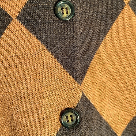Karen Lessly Brown and Camel Argyle XL Ladies Cardigan, Tortoise Shell Buttons - Picture 16 of 16